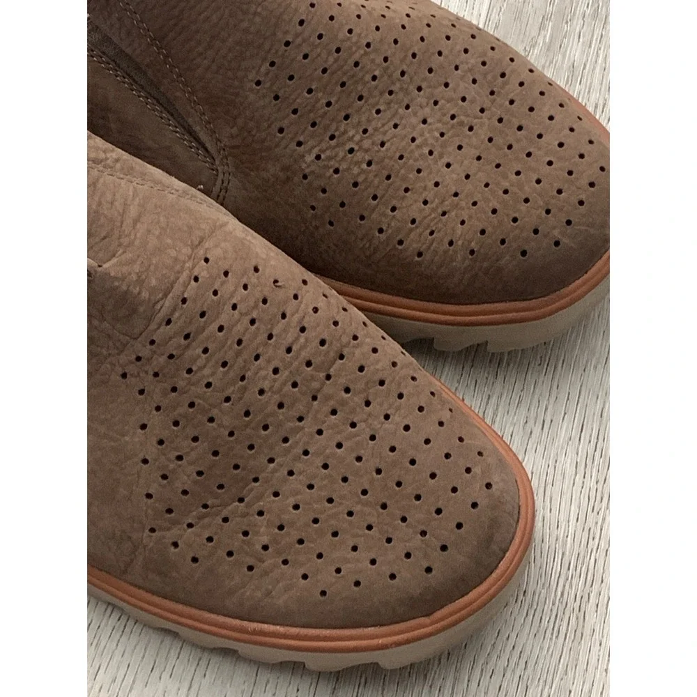 Merrell Range AC+ Leather Slip On Mens Shoes Brown Perforated J93923 Size 11.5
